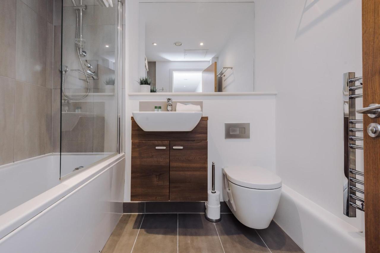 Host & Stay - Waterfront Penthouse Liverpool Esterno foto